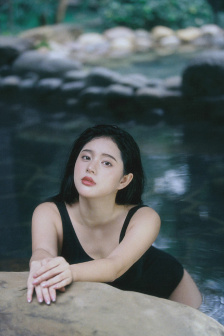佐伯奈